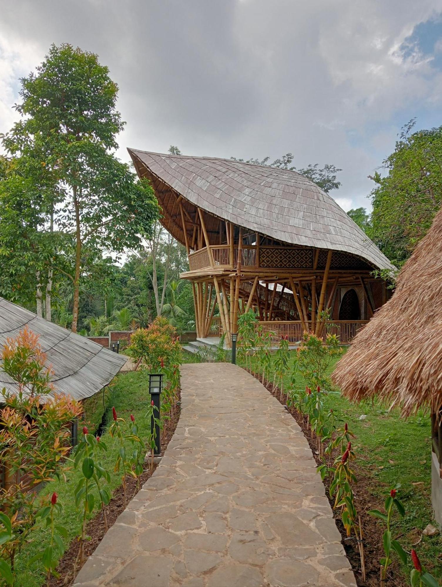 The Osing Bamboo Resort - A Liberta Collection Баньювангі Екстер'єр фото